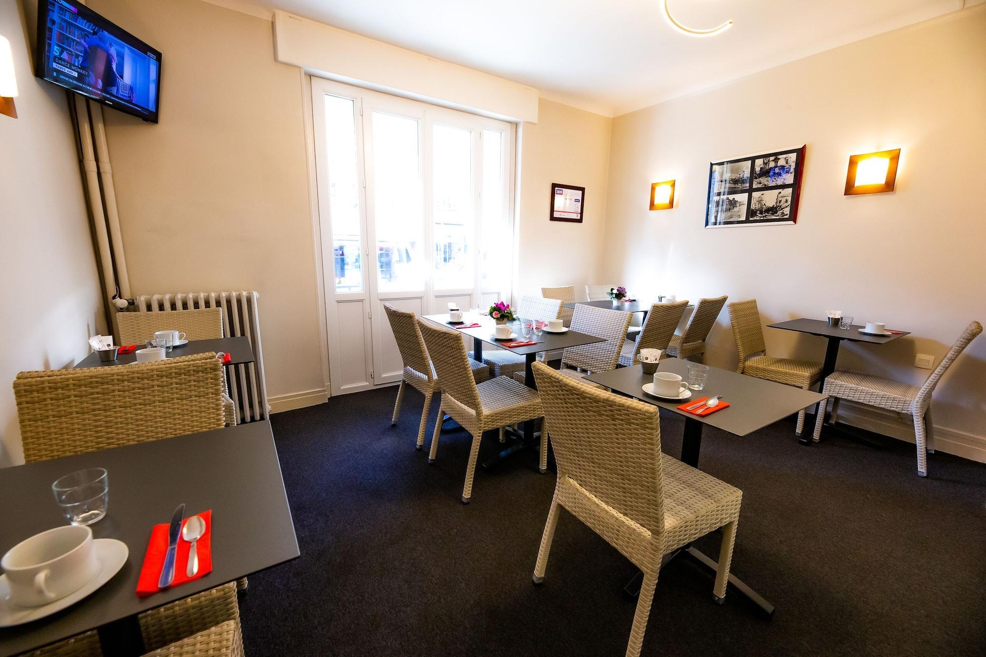 Logis Hotel Du Chateau Caen Kültér fotó