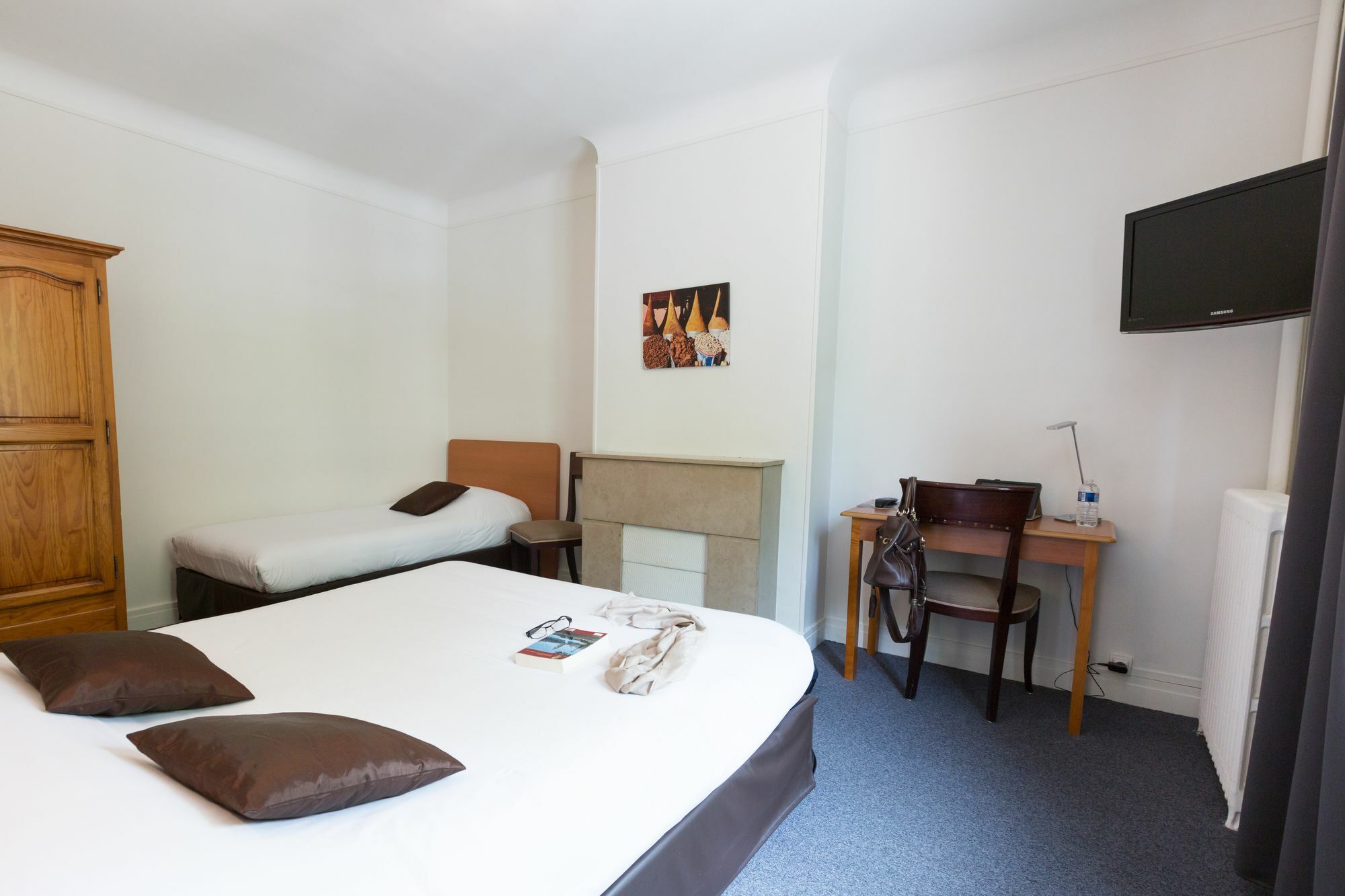 Logis Hotel Du Chateau Caen Kültér fotó