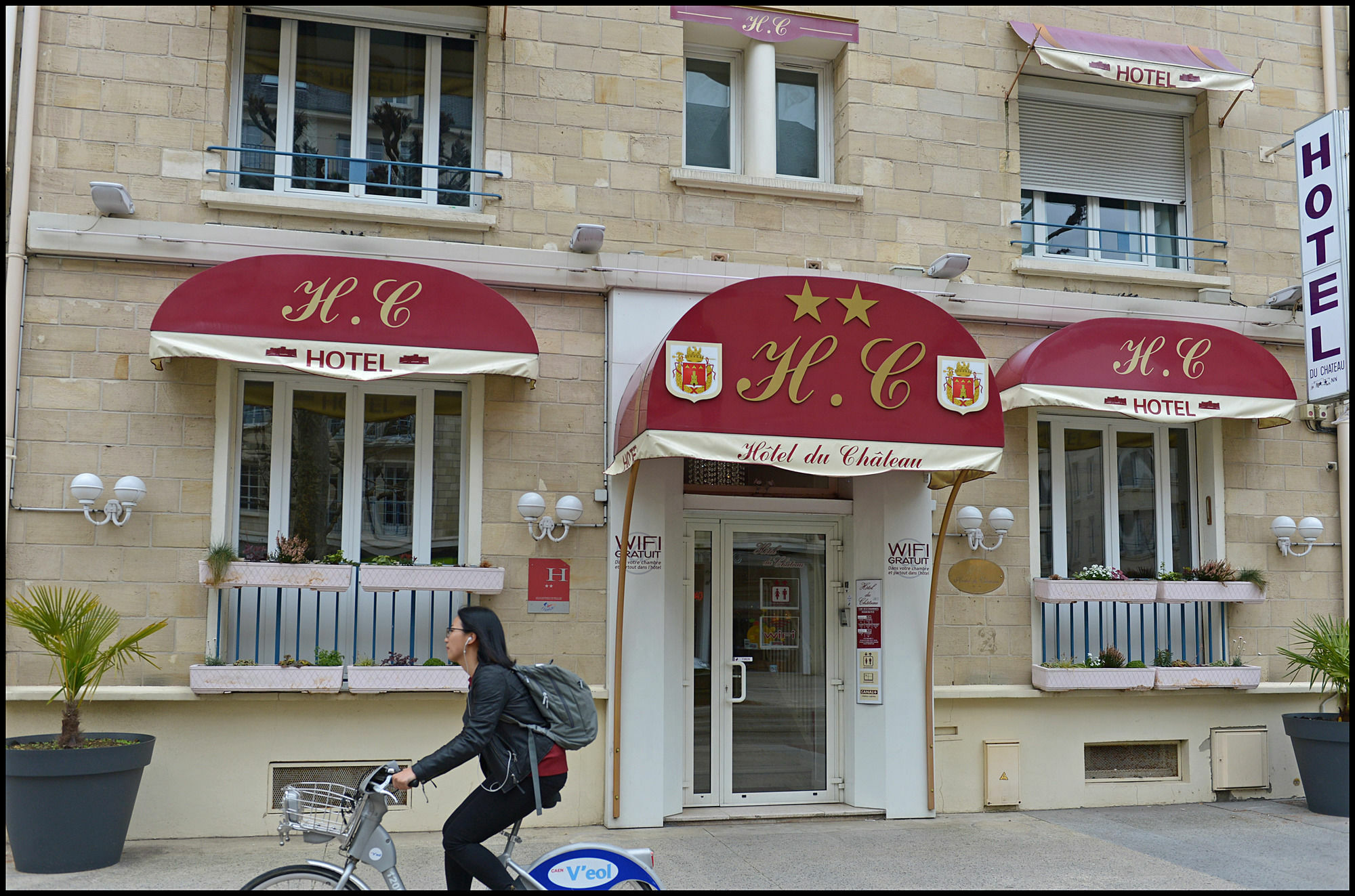Logis Hotel Du Chateau Caen Kültér fotó